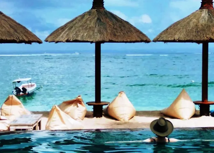 Pemedal ホテル レンボンガン島